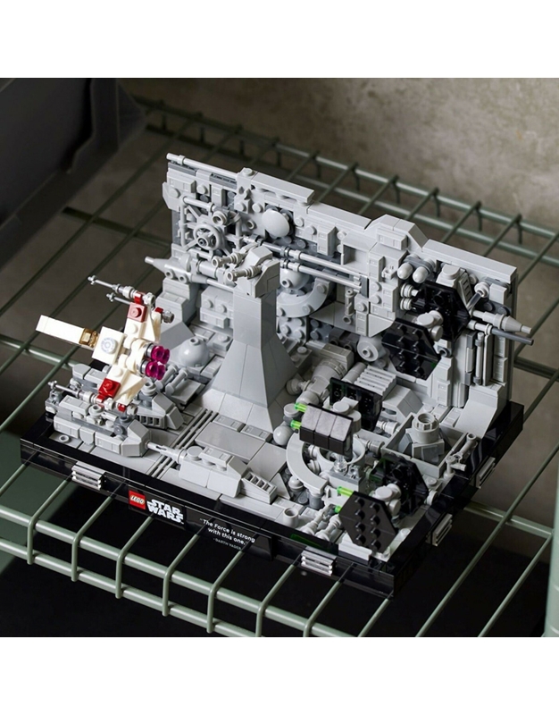 Lego Star Wars Death Star Trench Run Diorama "75329"